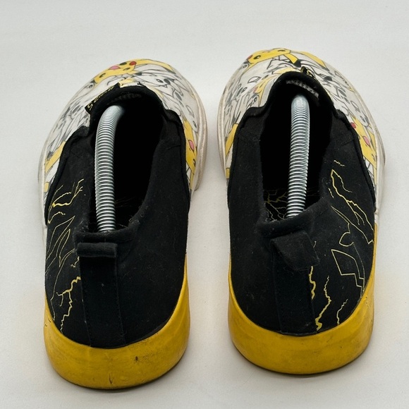 Pokemon Pikachu Shoes Canvas Slip Ons Men's New Groundup Size 11.5 - Picture 6 of 15
